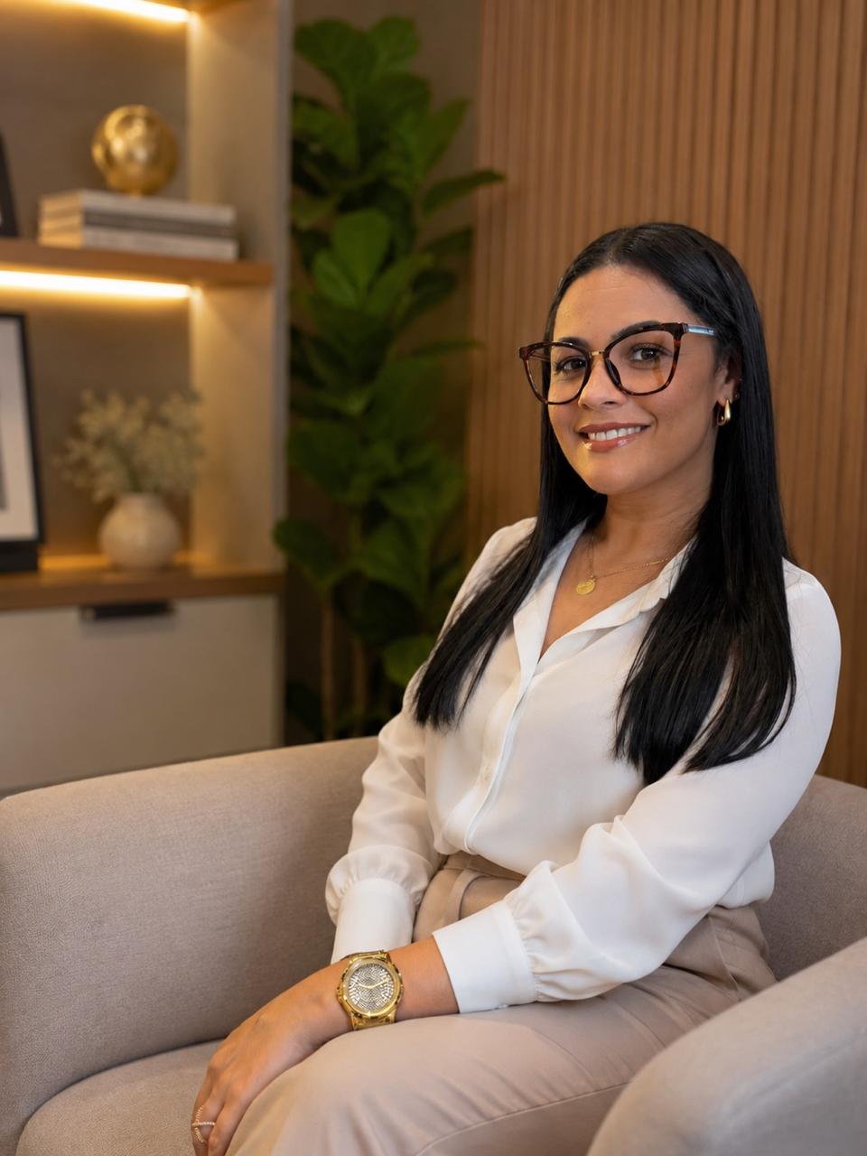 Rose Matos, consultora e proprietária da Bela Ótica, no Guarujá
